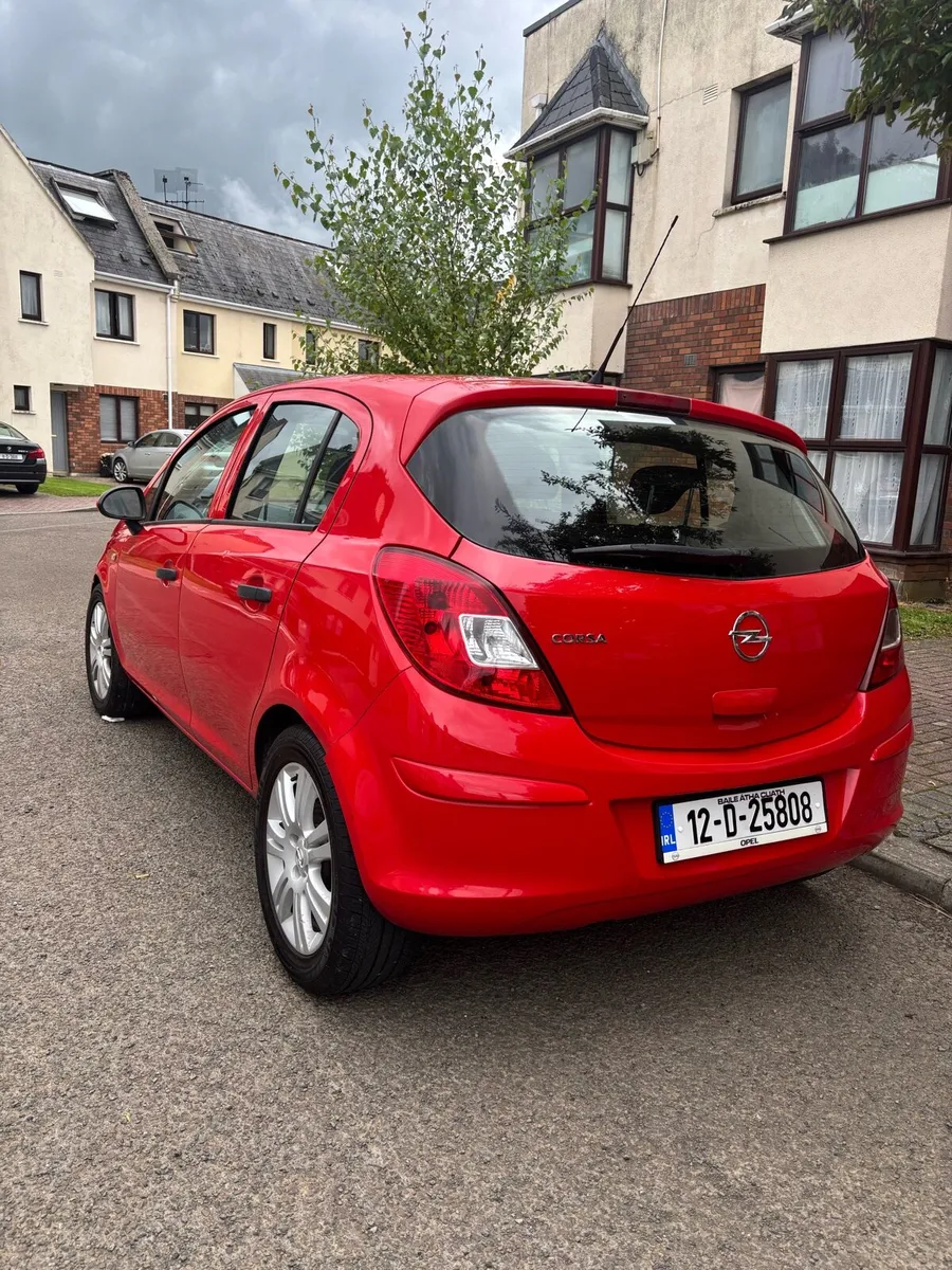Car - Image 2