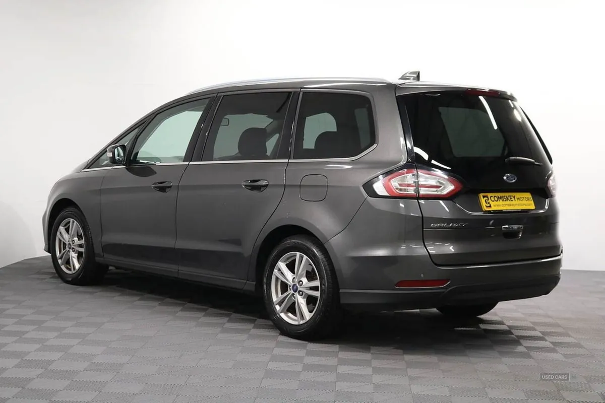 Ford Galaxy Ecoblue Titanium - Image 4
