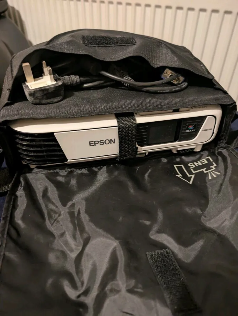 Projector - Epson - Image 2