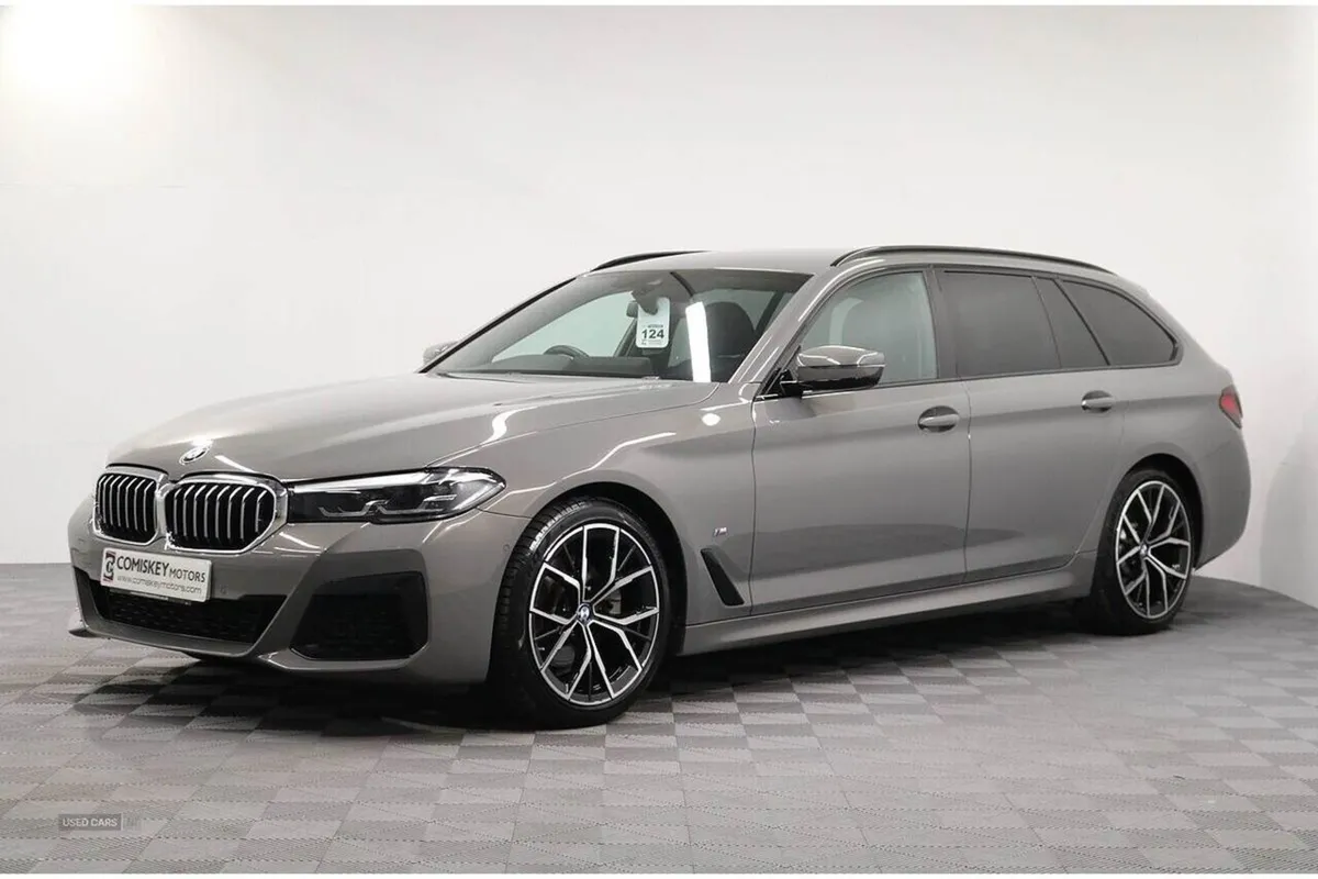 BMW 5 Series 520d MHT M Sport - Image 4