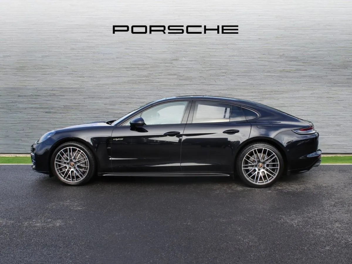 Porsche Panamera 4 E-hybrid - Image 4