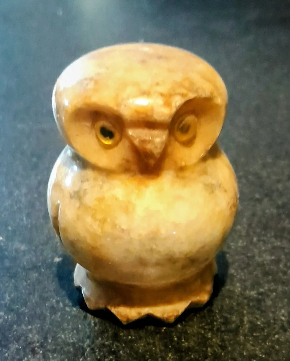 Handcarved marble owl 6cm - Image 1