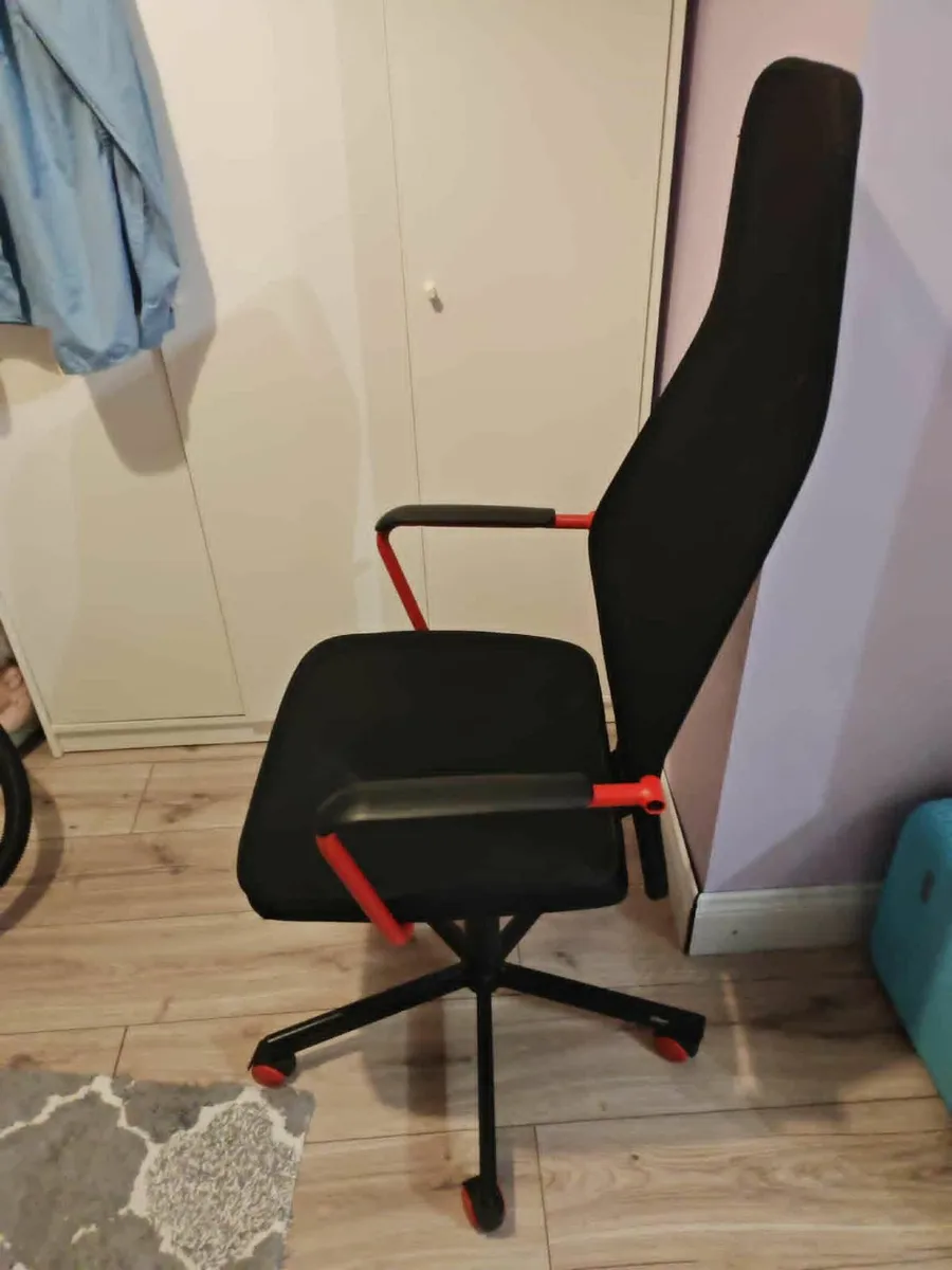 gaming chair - Image 2