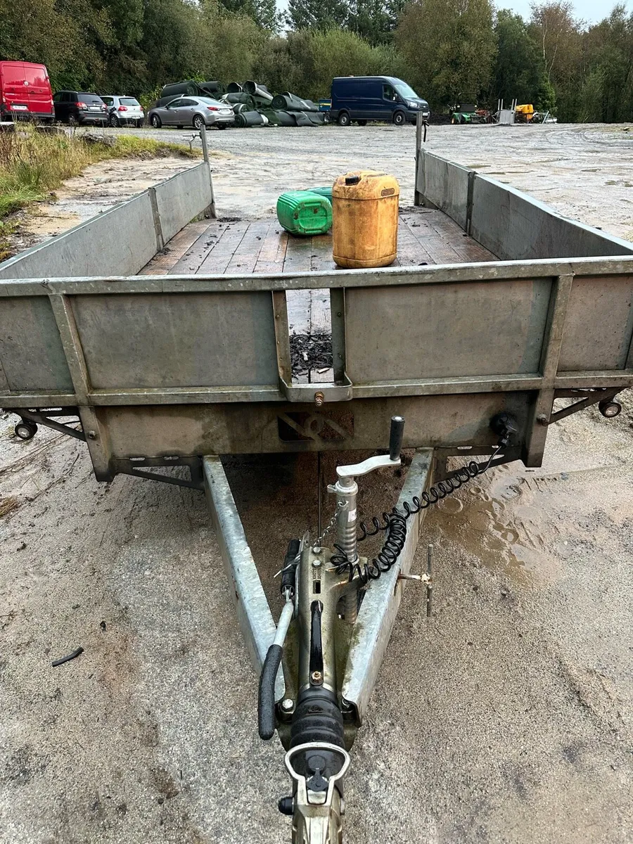 14ft Beavertail trailer - Image 3