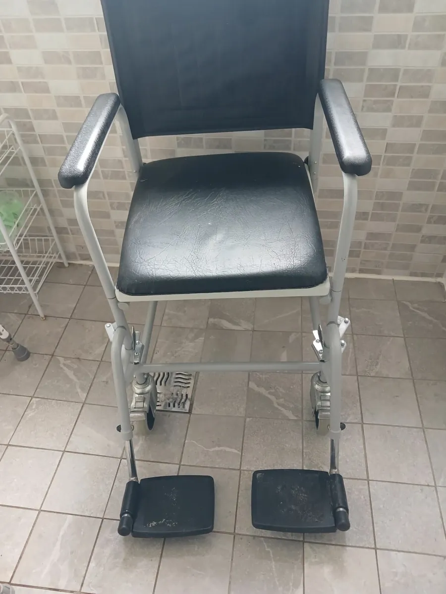 Commode - Image 3