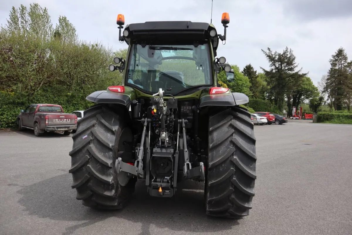 Valtra G135 c/w G4S Loader - Image 4