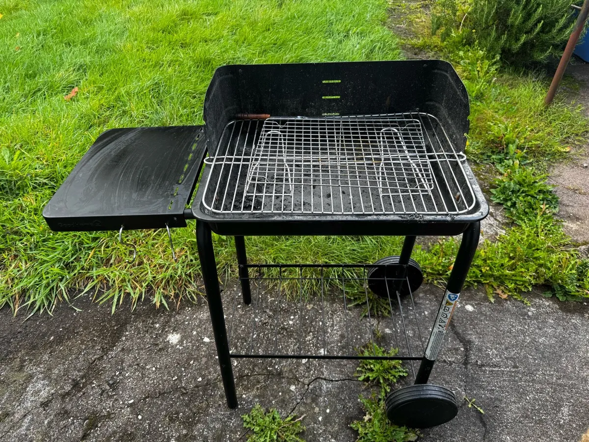 BBQ grill - Image 1