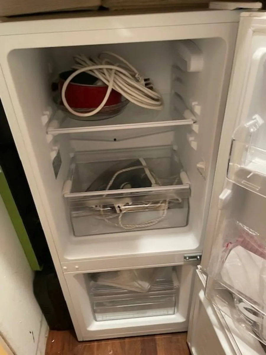 fridge/freezer - Image 2
