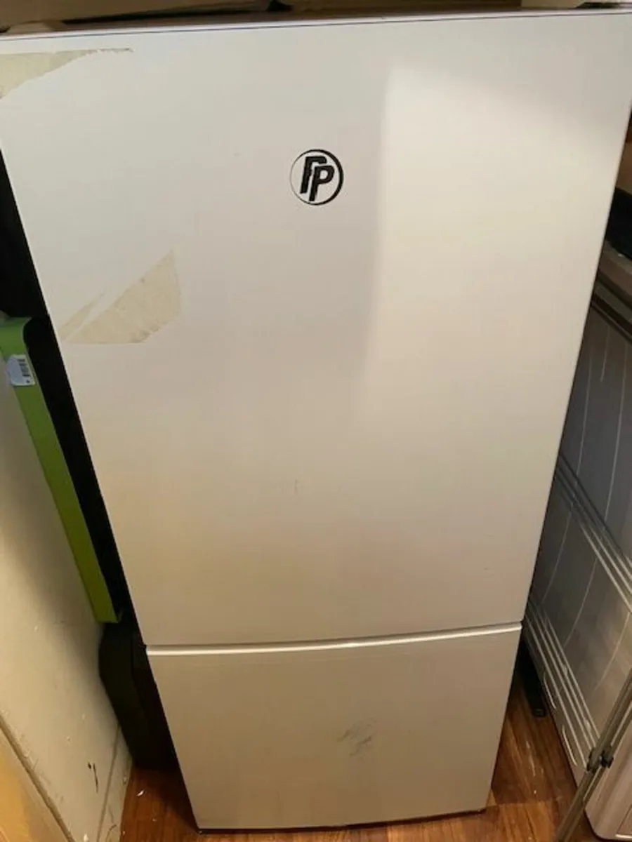 fridge/freezer - Image 3