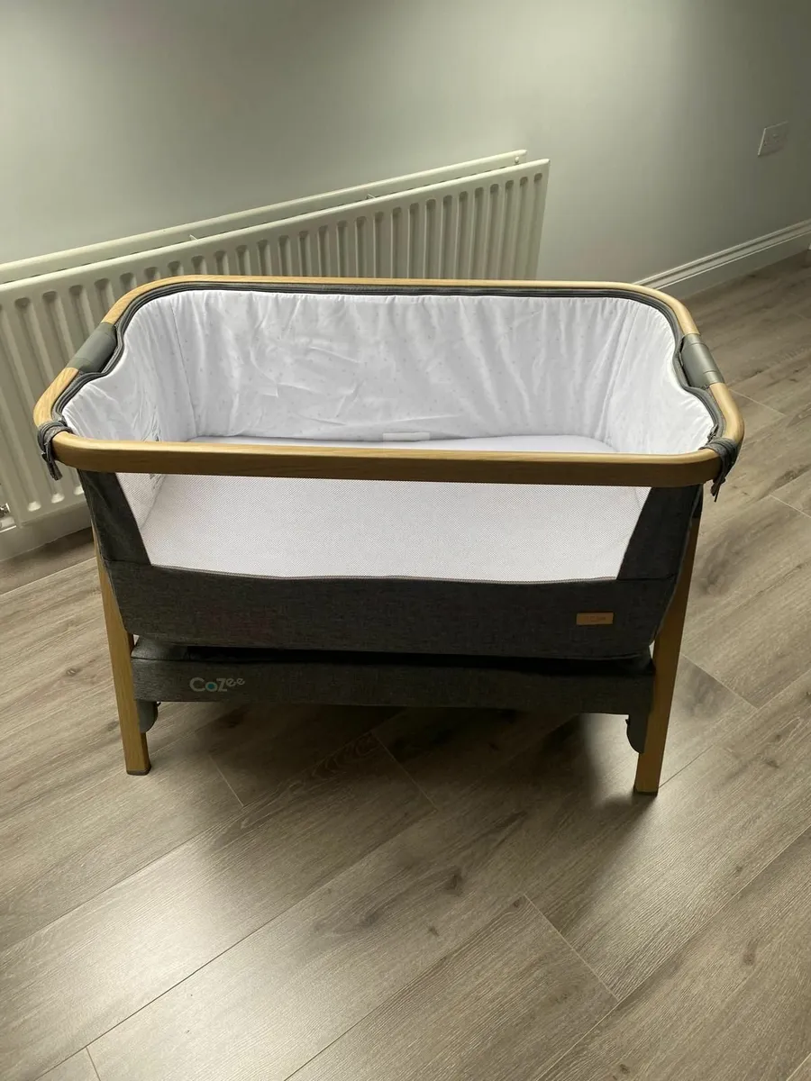 Tutti Bambini CoZee Cozee Beside cot / Co-sleeper - Image 1