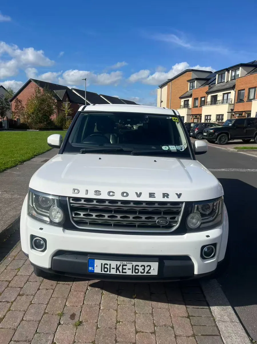 Land Rover Discovery 2016 - Image 2