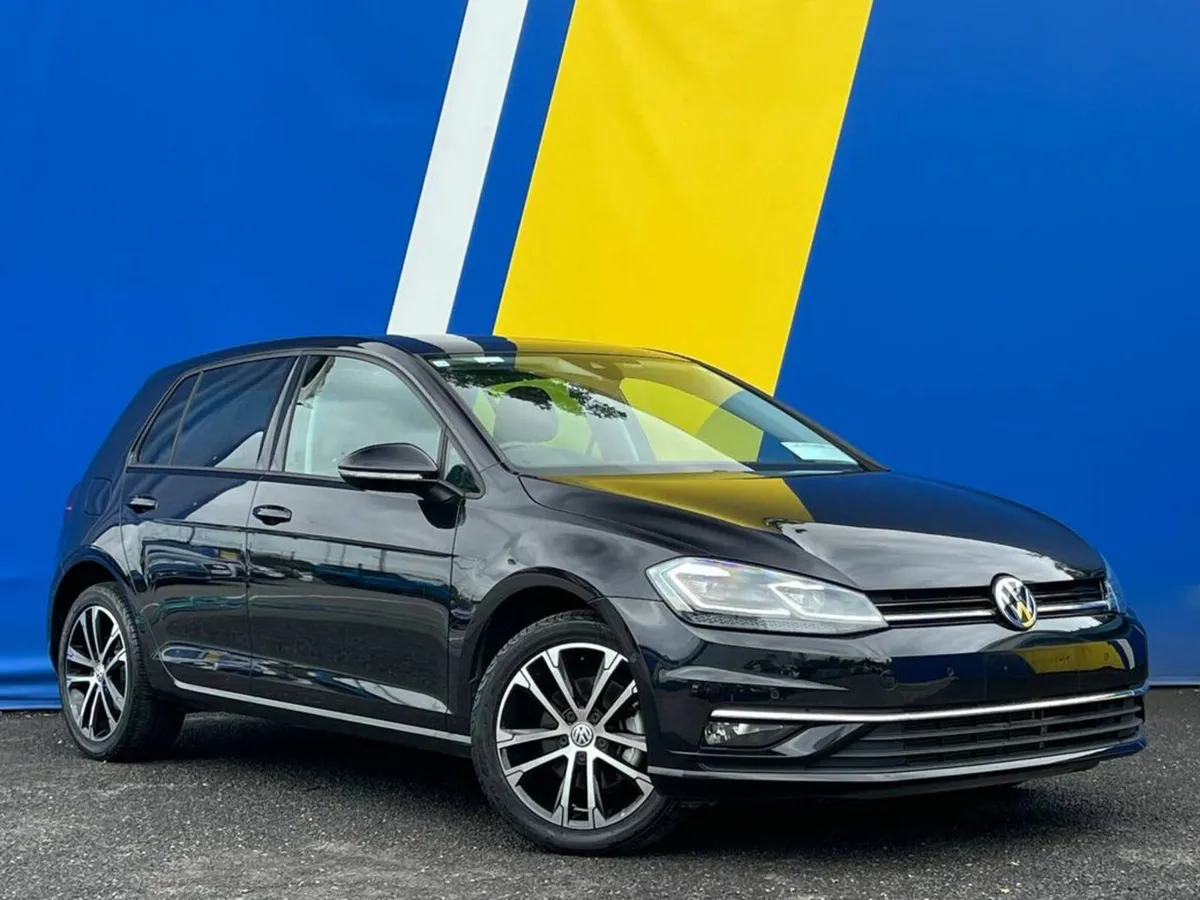 Volkswagen Golf COMFORTLINE 1.2 TSI AUTO // APPLE - Image 1