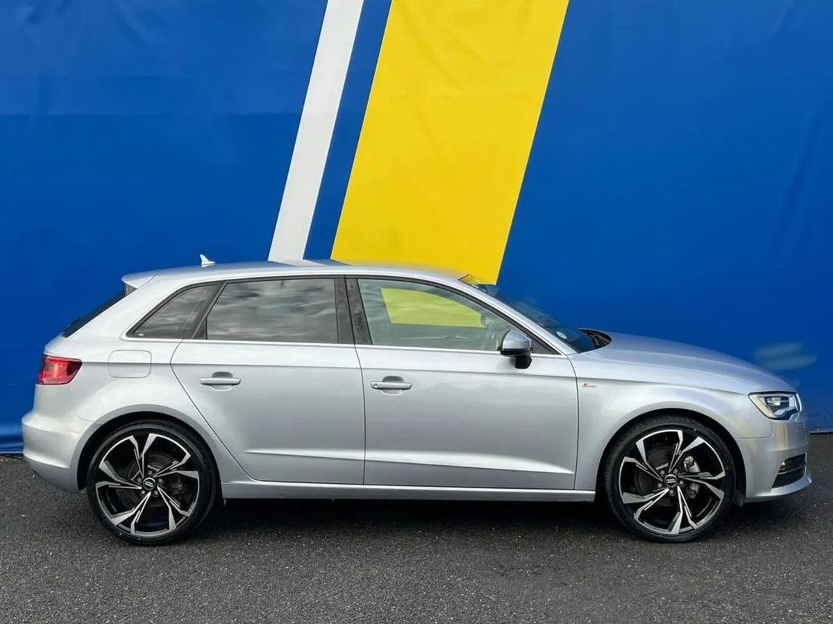 Audi A3 S-LINE PACK 1.4 TFSI AUTO // VERY LOW MILE - Image 2