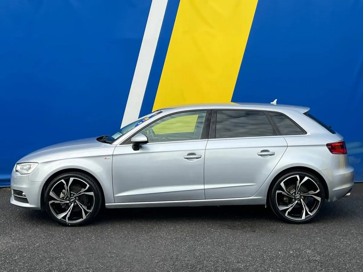 Audi A3 S-LINE PACK 1.4 TFSI AUTO // VERY LOW MILE - Image 3