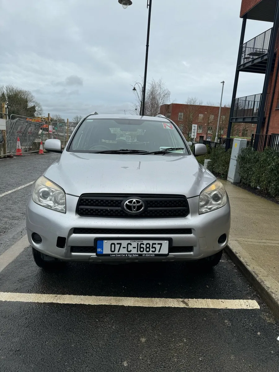 Toyota RAV4 - Image 2