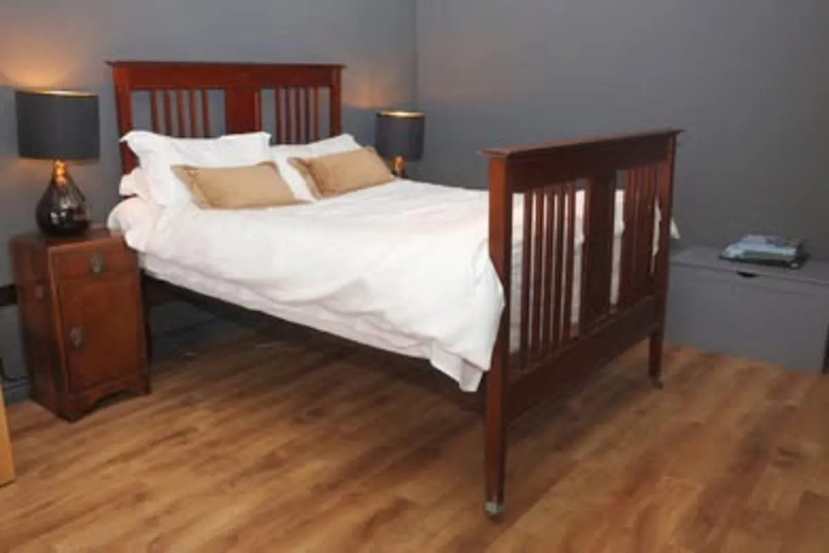Antique bedroom furniture - Image 3