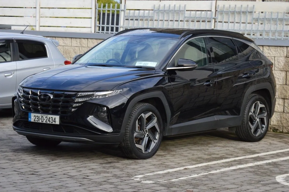 Hyundai Tucson 4WD Executive Plus Phev Auto - Image 3