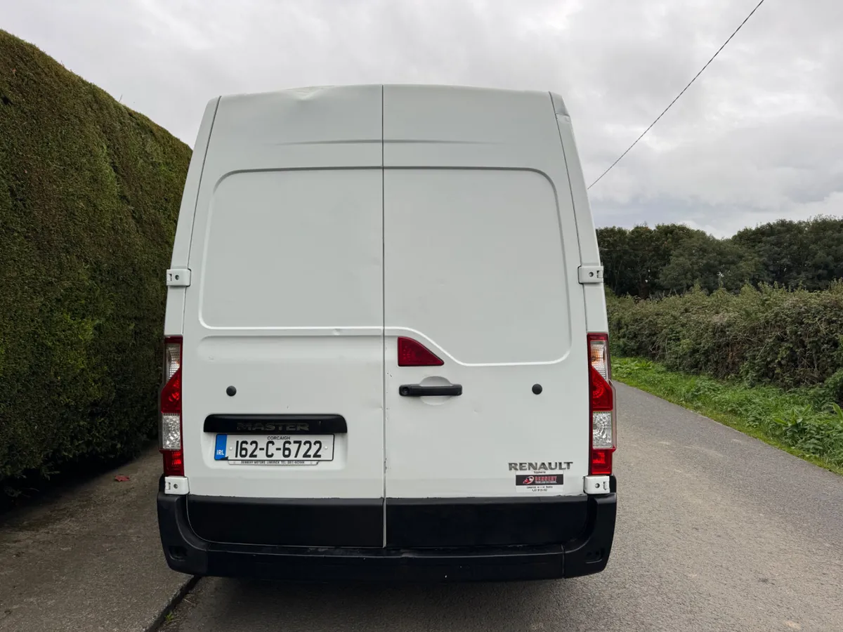 Renault Master lwb CVRT 10/26 TAX 5/26 - Image 3