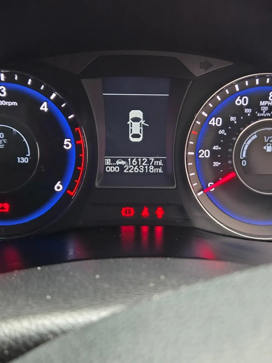 Hyundai i40 2014 - Image 2
