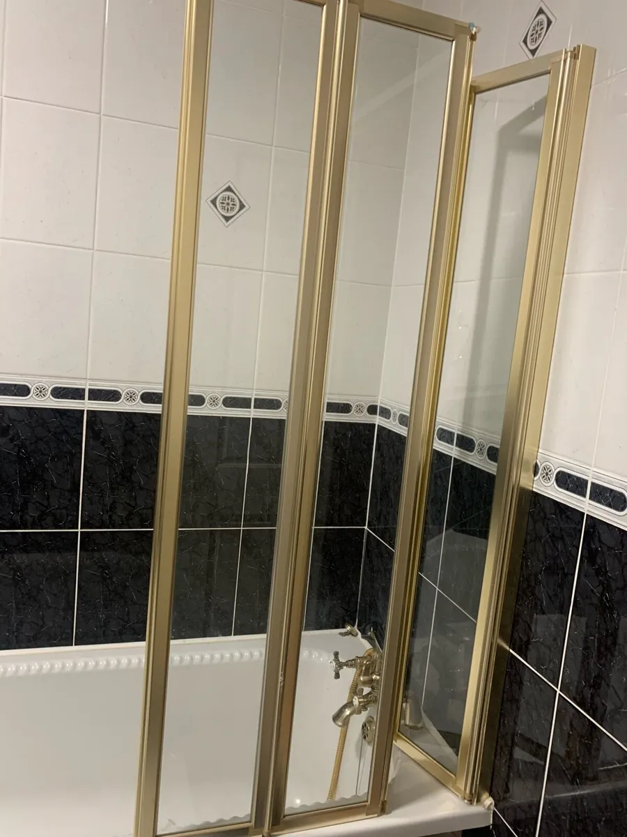 Bath and foldable screen - Image 2