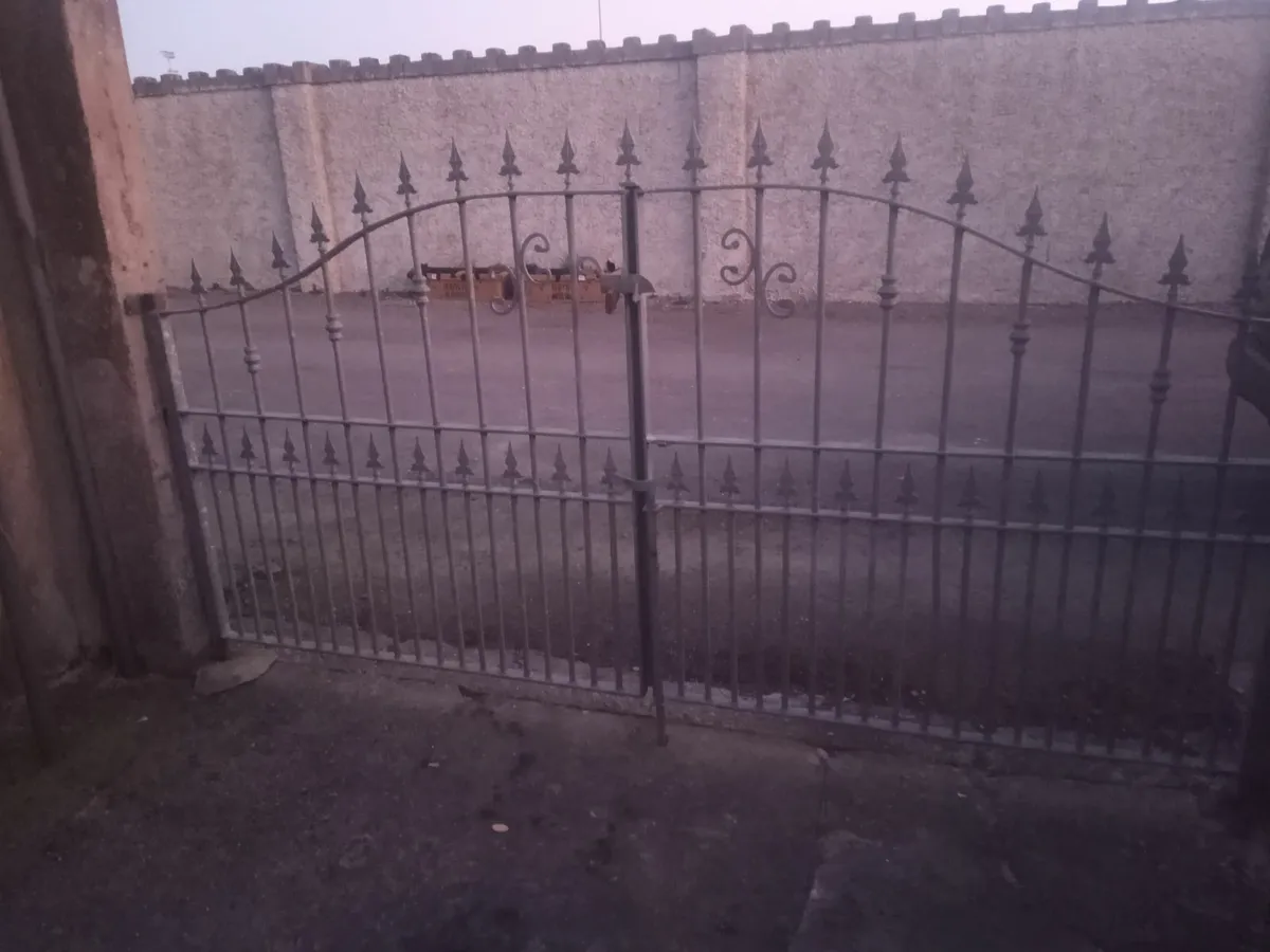 Set of Gates