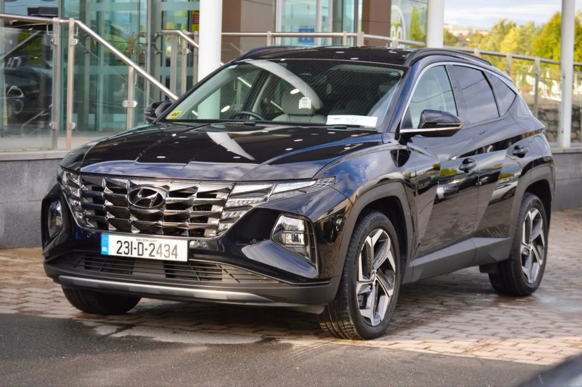 Hyundai Tucson 4WD Executive Plus Phev Auto - Image 1