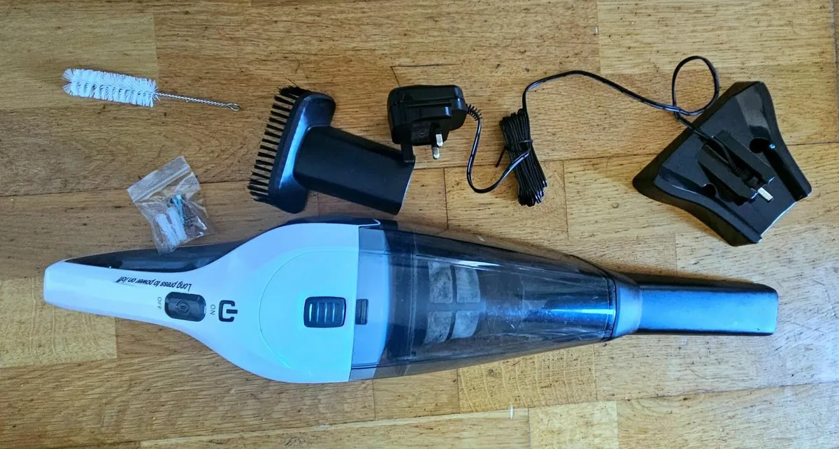 Handheld Cordless Vacuum Cleaner  €35 - Image 1