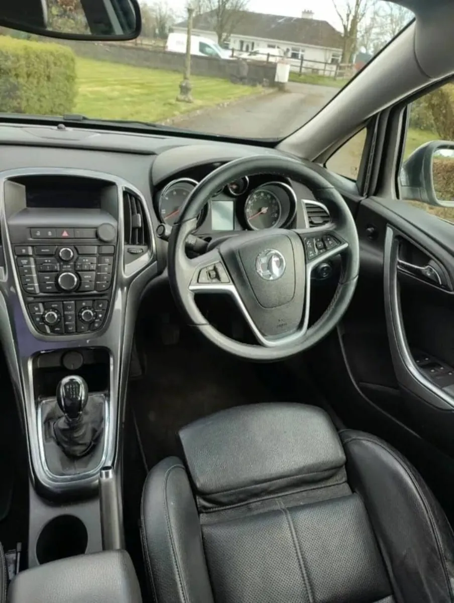 Vauxhall Astra 2014 - Image 3