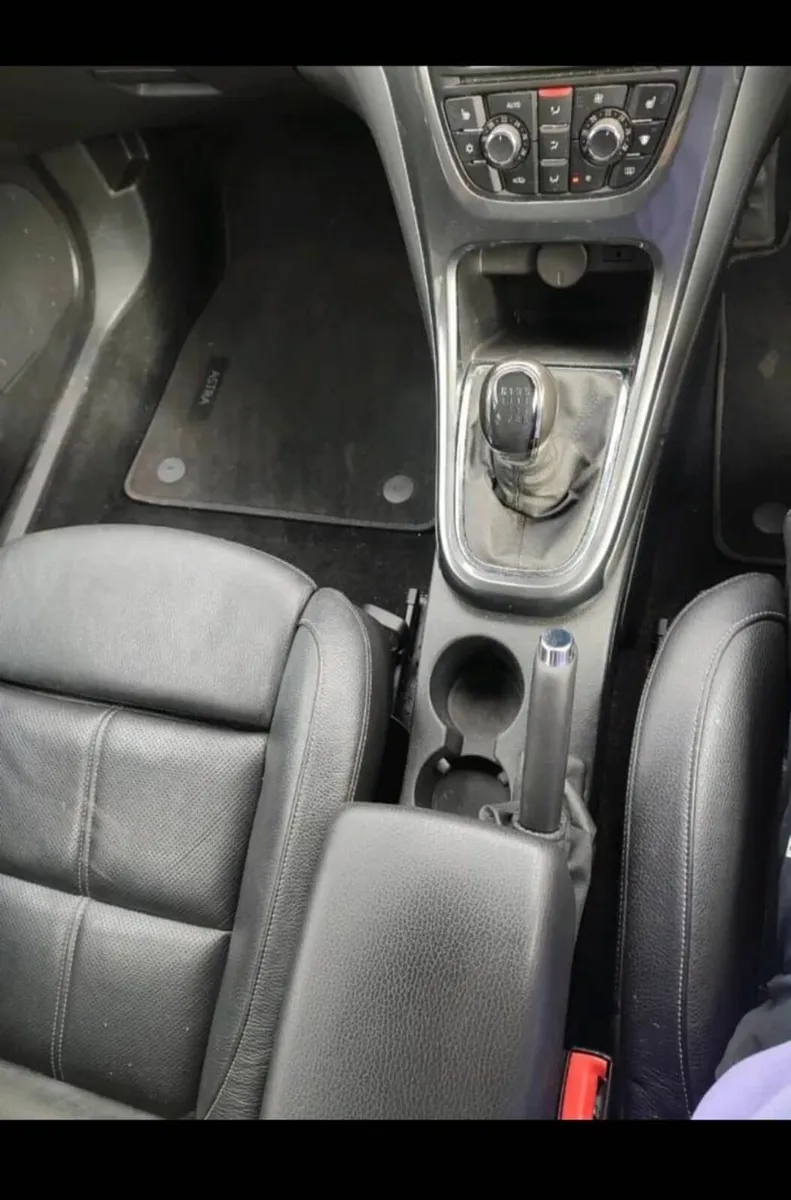 Vauxhall Astra 2014 - Image 4