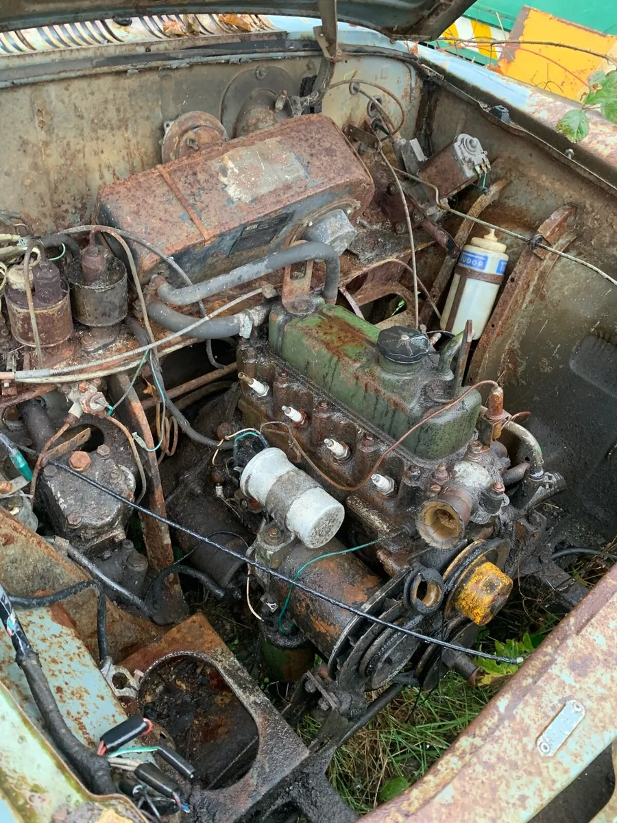 Classic Car Parts For Sale - Image 4