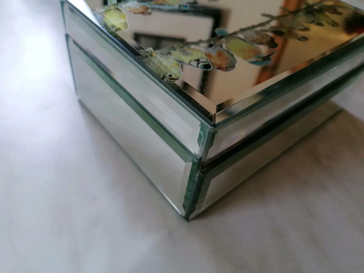 Laura Ashley Mirrored Jewellery Box - Image 2