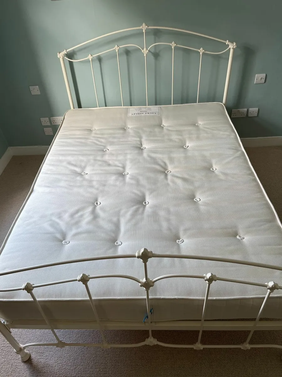 bed - Image 3