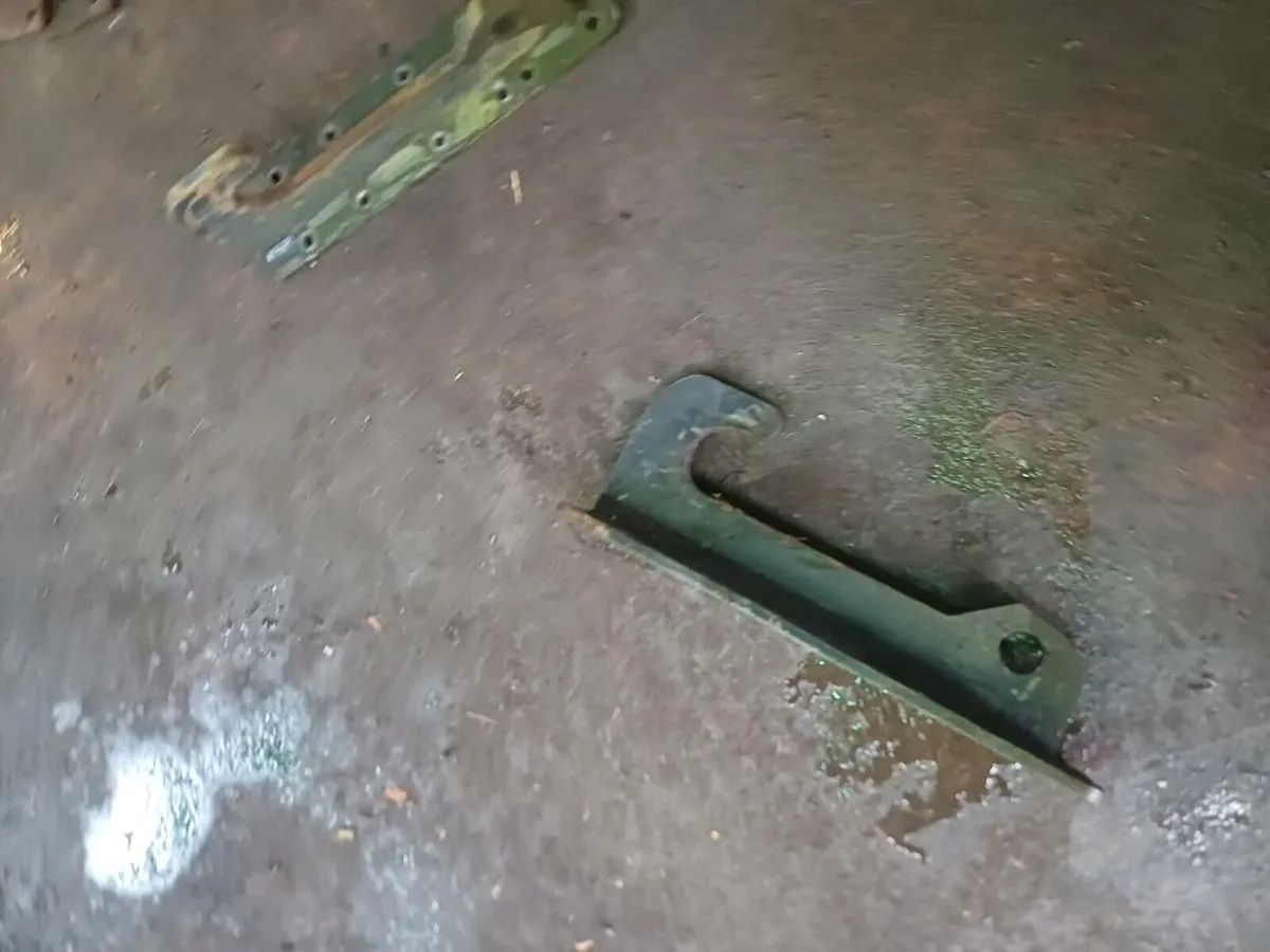 Brackets - Image 2