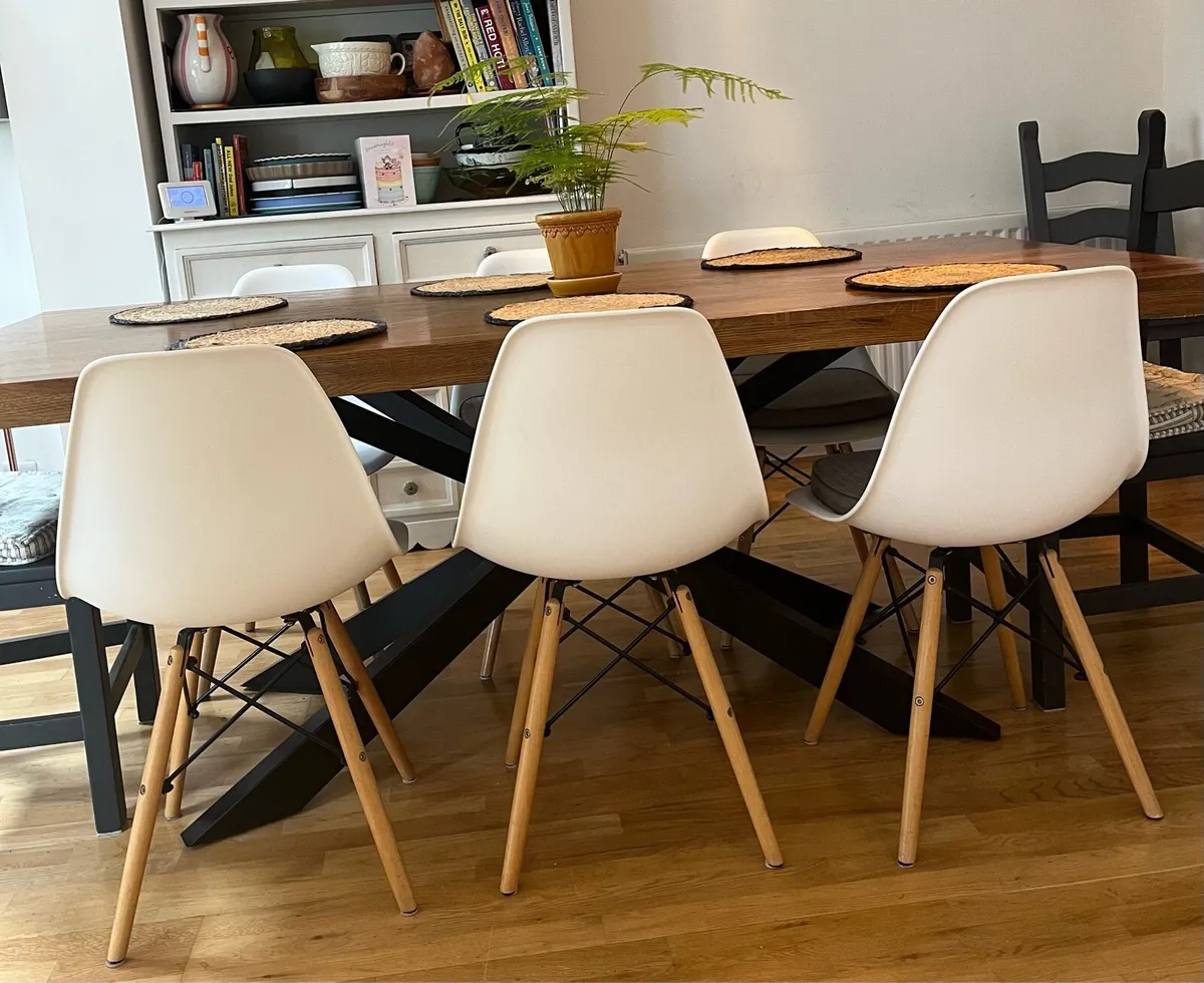 Chairs 6 white kitchen chairs - Image 4