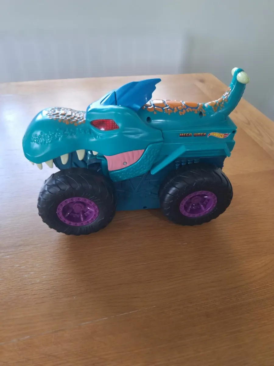 Hotwheels *Hot Wheels Bundle* - Image 4
