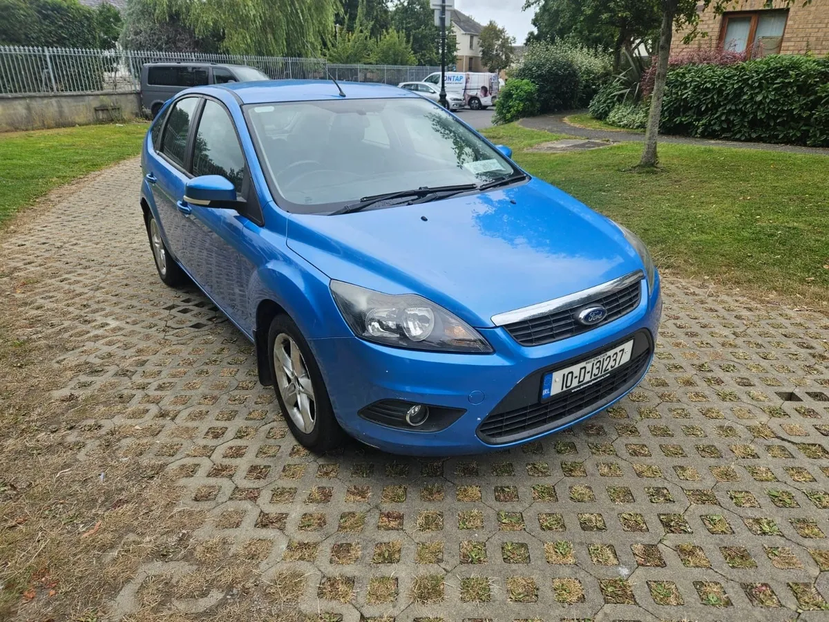 2010 Ford Focus 1.6 TDCI ZETEC - Image 2