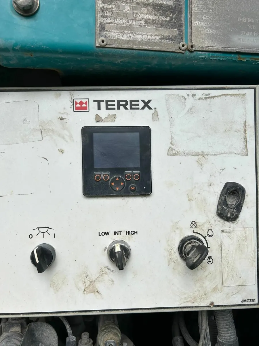 Powerscreen Chieftain 2100X Screener - Image 2