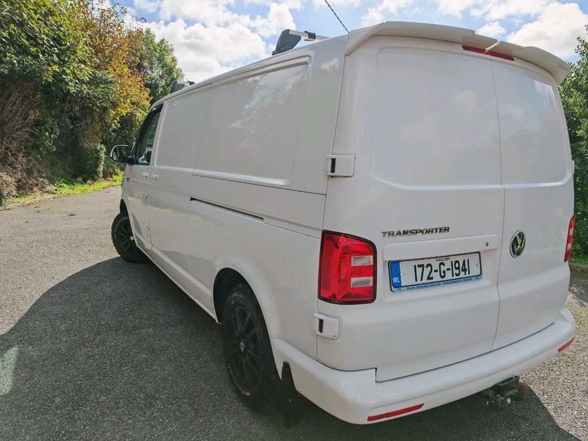 Van - Image 4