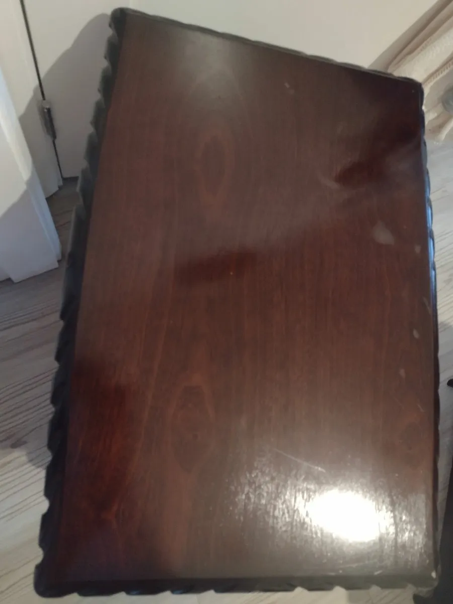 Antique mahogany coffee table or side table - Image 2