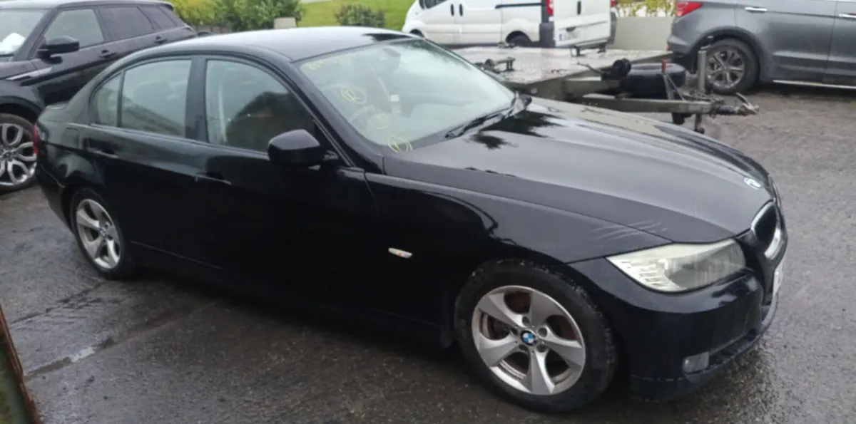 2011 BMW 320D E90 2.0 DIESEL FOR BREAKING! - Image 4
