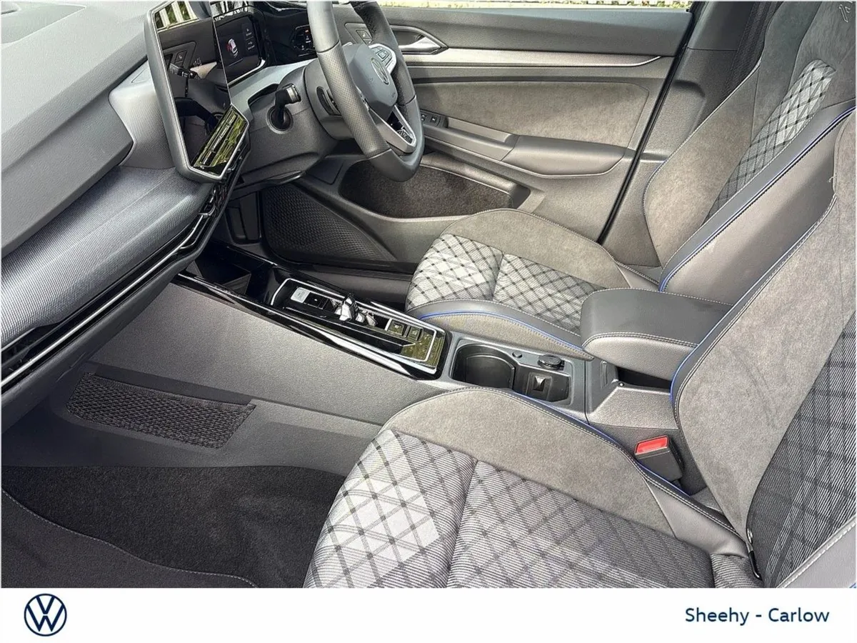 Volkswagen Golf 1.5tsi Rline Mhev DSG 5DR - Image 4