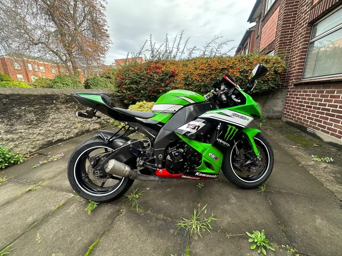 Kawasaki ZX10R - Image 2