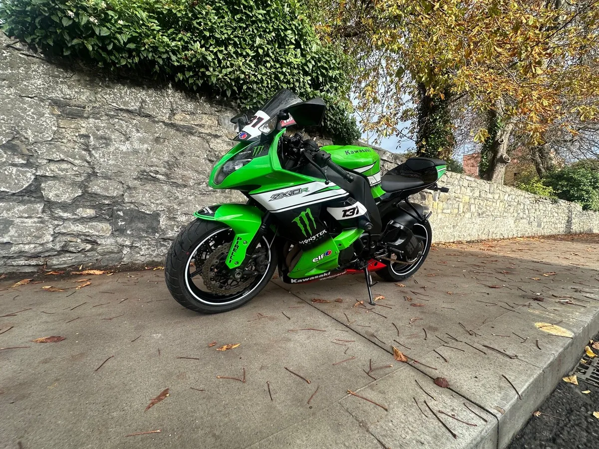 Kawasaki ZX10R - Image 4