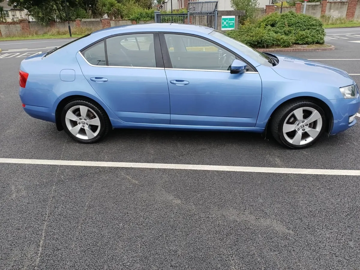 Skoda Octavia 2016 - Image 2