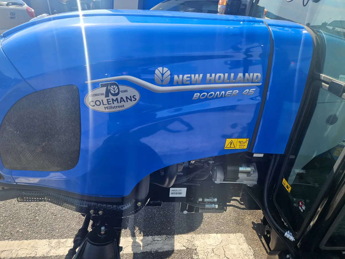 NEW HOLLAND BOOMER 45 2025 EX-HIRE 200 HOURS - Image 2