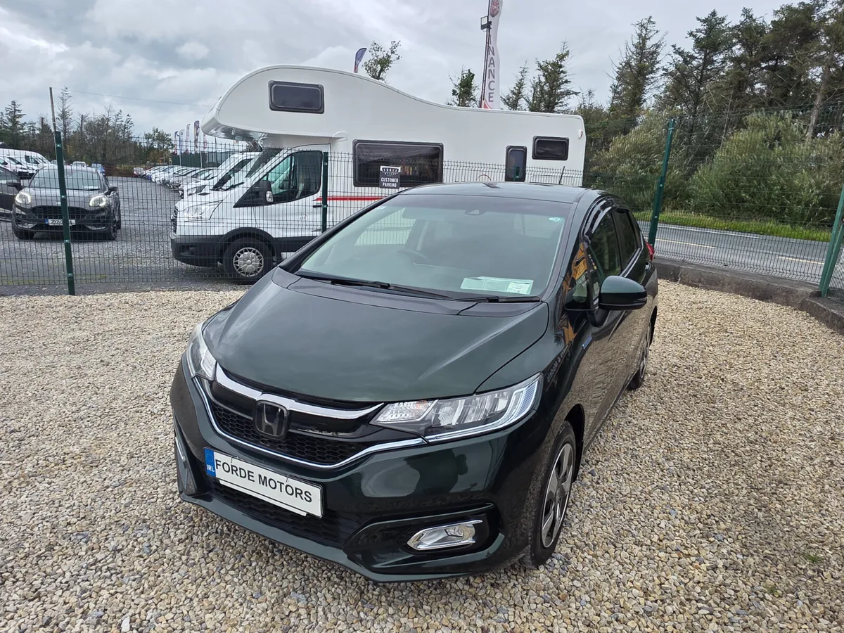 Honda Fit 2019 Hybrid Automatic - Image 2