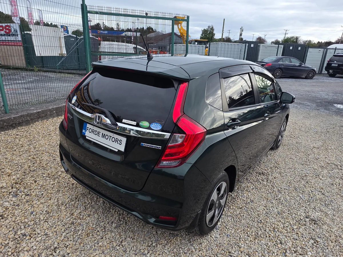 Honda Fit 2019 Hybrid Automatic - Image 4