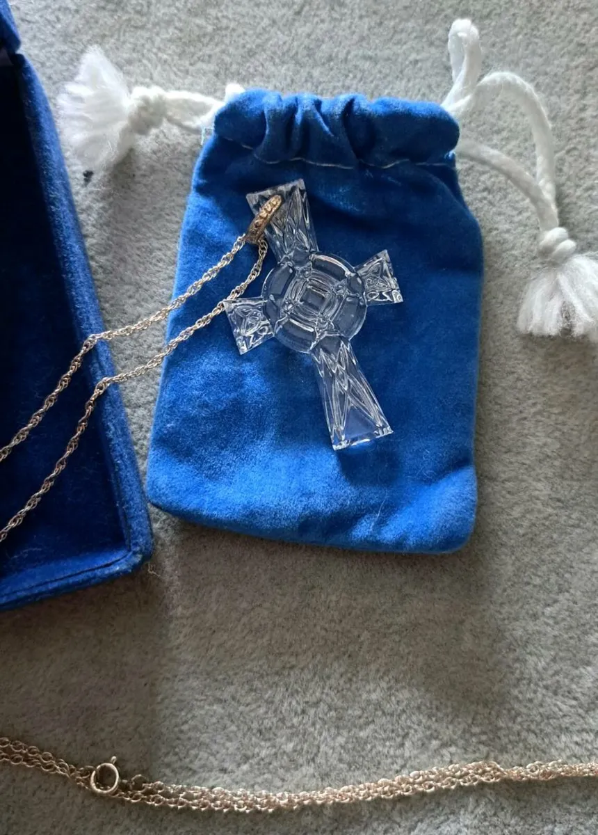 Vintage waterford celtic cross pendant necklace - Image 1