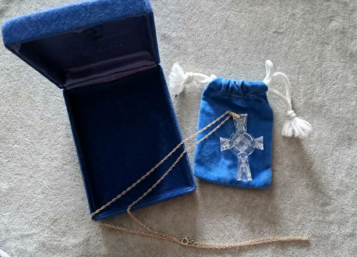 Vintage waterford celtic cross pendant necklace - Image 2