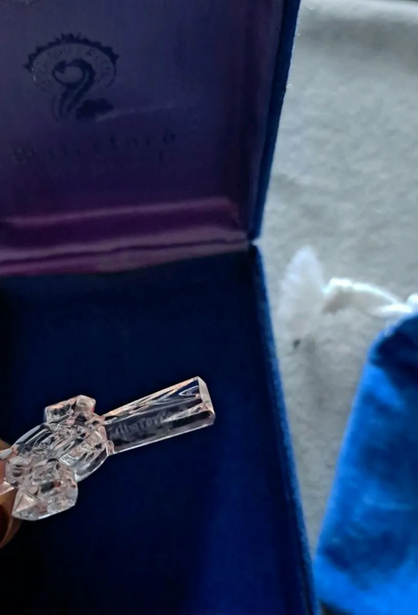Vintage waterford celtic cross pendant necklace - Image 3